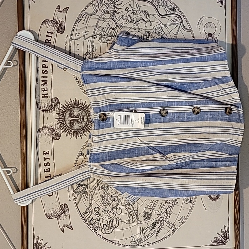 Torrid summer crop top - Picture 2 of 4